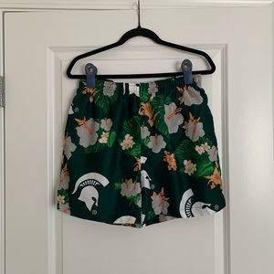 Mens Michigan State swim trunks, size large
